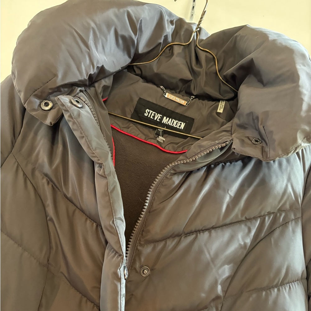 Steve Madden Long Hooded Quilted Puffer Coat in Charcoal Gray Titanium - Picture 5 of 8
